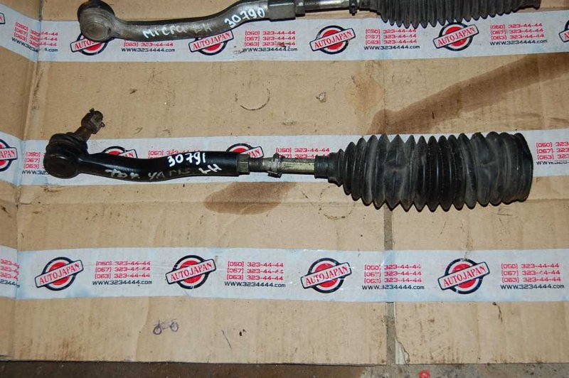 Рулевая тяга TOYOTA YARIS 00-05 Б/У