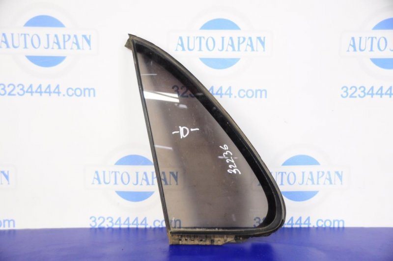 Стекло двери глухое заднее левое TOYOTA CAMRY 10 92-96 Б/У