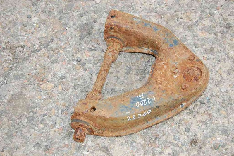 Рычаг передней подвески верхний передний левый MAZDA E2200 E-SERIES 86-04 Б/У