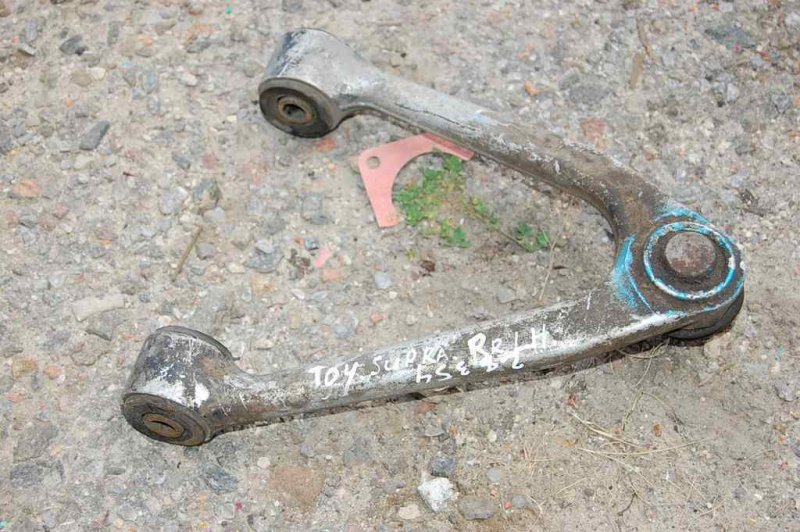 Рычаг передней подвески верхний передний левый TOYOTA SUPRA 86-92 48630-19015 Б/У