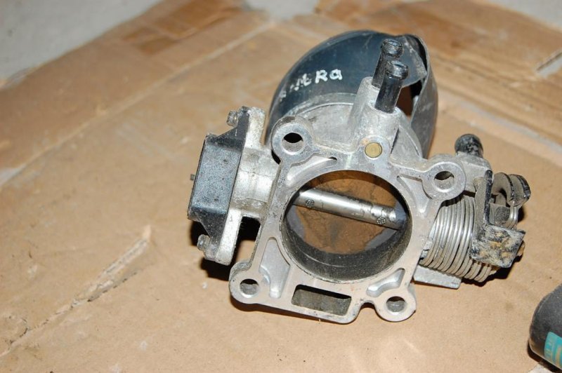 Дроссельная заслонка HYUNDAI ELANTRA XD 00-06 Б/У