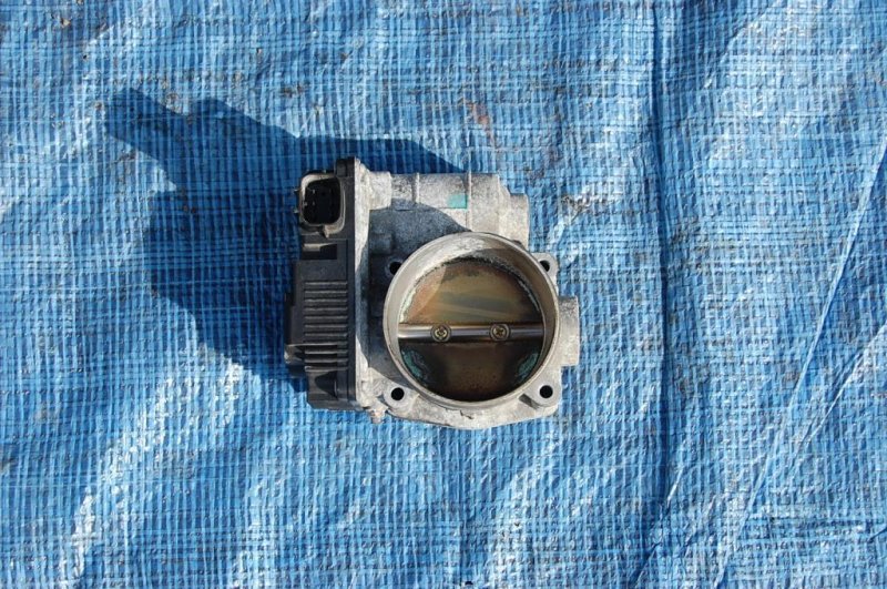 Дроссельная заслонка INFINITI M35/M45 04-10 16119-8J10C Б/У