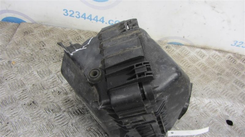 Корпус воздушного фильтра OUTLANDER XL 05-13