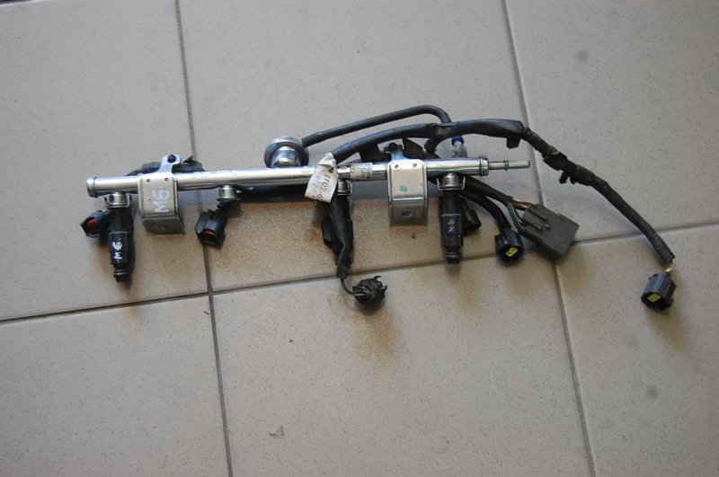 Форсунка топливная MAZDA 6 GG 02-07 Б/У