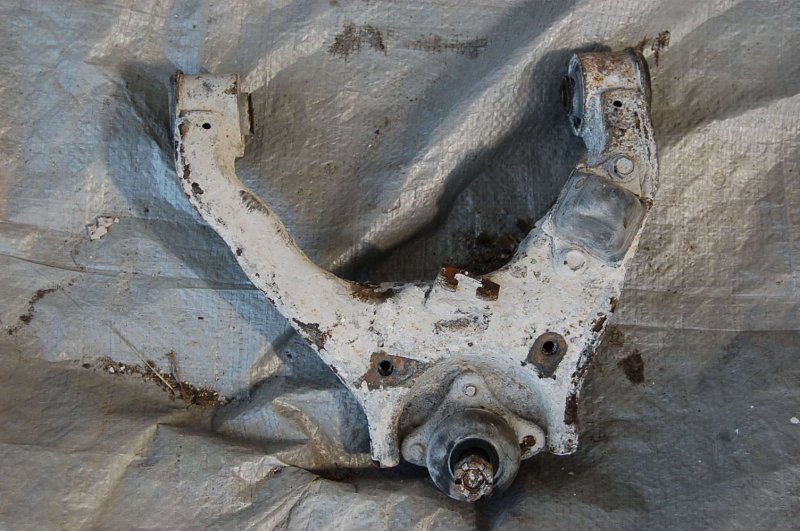 Рычаг передней подвески верхний передний правый MITSUBISHI L200 06-14 4010A014 Б/У