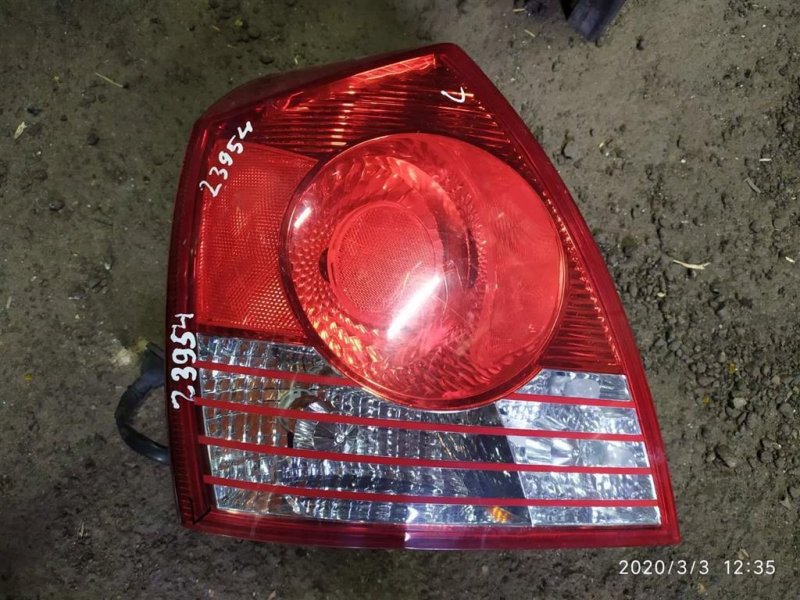 Фонарь наружный задний левый HYUNDAI ELANTRA XD 00-06 924012D550 Б/У