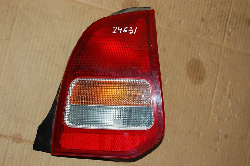 Фонарь наружный задний правый MITSUBISHI COLT 92-02 MR414136 Б/У