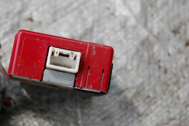 Блок управления центральным замком GX470 02-09 Блок управления центральным замком GX470 02-09