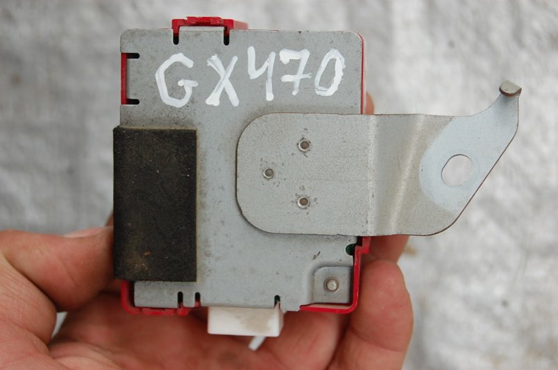 Блок управления центральным замком LEXUS GX470 02-09