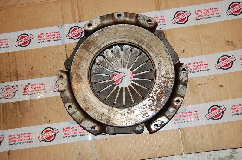 Корзина сцепления NISSAN URVAN 86-01 Б/У