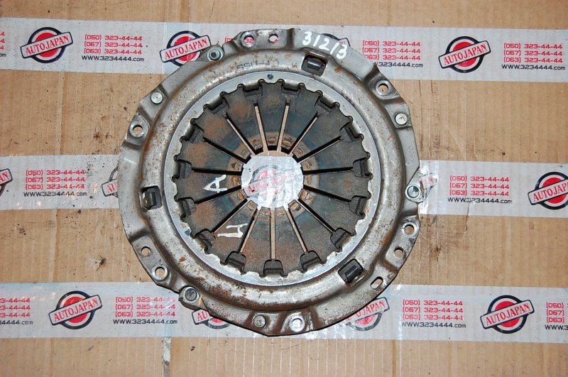 Корзина сцепления CARINA E 92-98 Корзина сцепления CARINA E 92-98