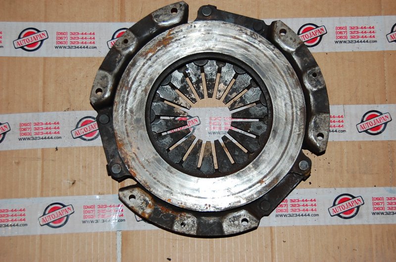 Корзина сцепления NISSAN URVAN 86-01 Б/У