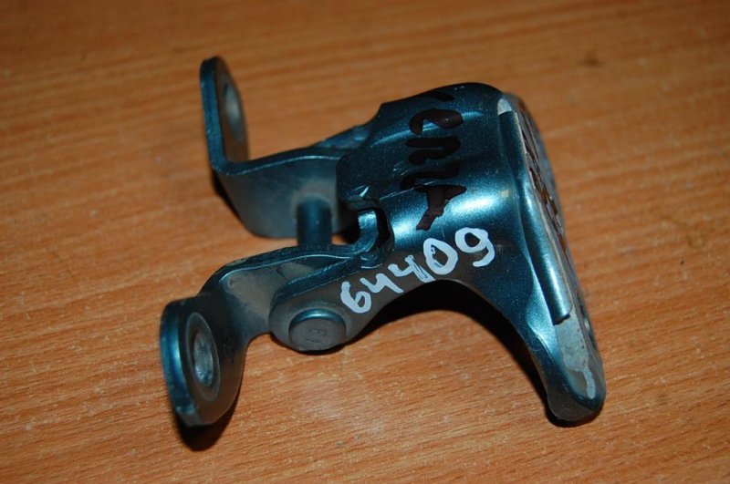 Запчасть петля двери верхняя задняя правая TOYOTA VENZA 09-16 Б/У Петля двери верхняя задняя правая TOYOTA VENZA 09-16 Б/У