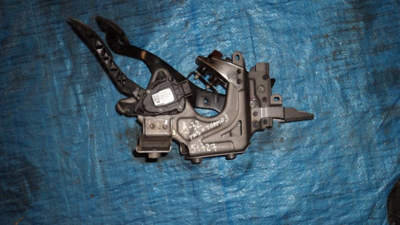 Педаль газа NISSAN TEANA J32 08-14 Б/У