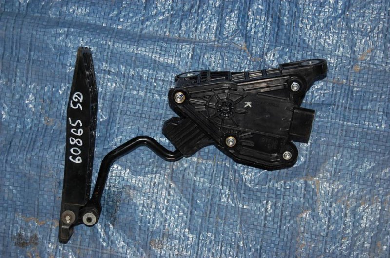 Педаль газа HONDA CIVIC 5D 06-11 Б/У