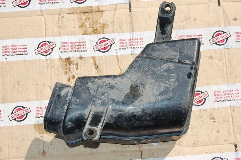 Резонатор воздушного фильтра NISSAN TEANA J31 03-07 16585-9Y500 Б/У