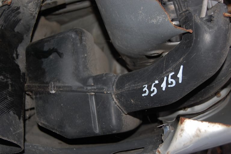 Резонатор воздушного фильтра SUBARU LEGACY 94-98 BG/BD Б/У