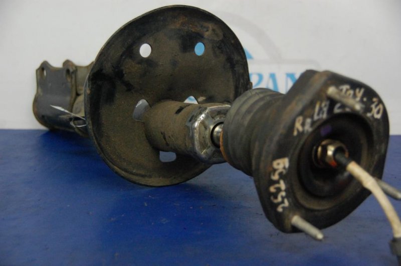 Амортизатор задний левый CAMRY 30 02-06 Амортизатор задний левый CAMRY 30 02-06