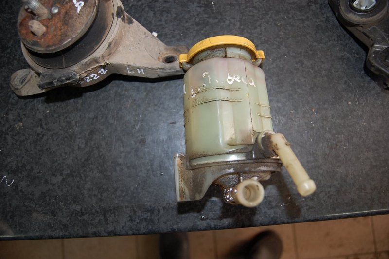 Запчасть бачок гур SUBARU TRIBECA B10 07-13 34635XA00A Б/У Бачок ГУР SUBARU TRIBECA B10 07-13 34635XA00A Б/У