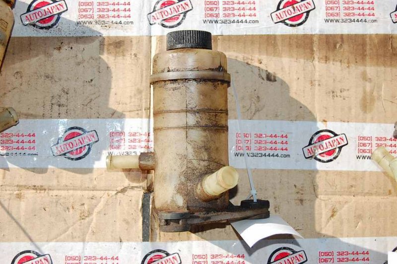 Запчасть бачок гур MAZDA E2200 E-SERIES 86-04 Б/У Бачок ГУР MAZDA E2200 E-SERIES 86-04 Б/У