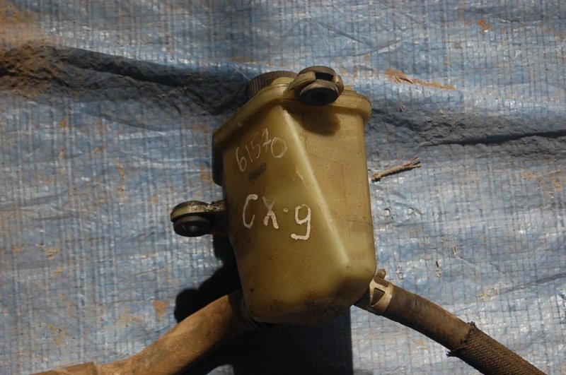 Запчасть бачок гур MAZDA CX-9 06-16 Б/У Бачок ГУР MAZDA CX-9 06-16 Б/У