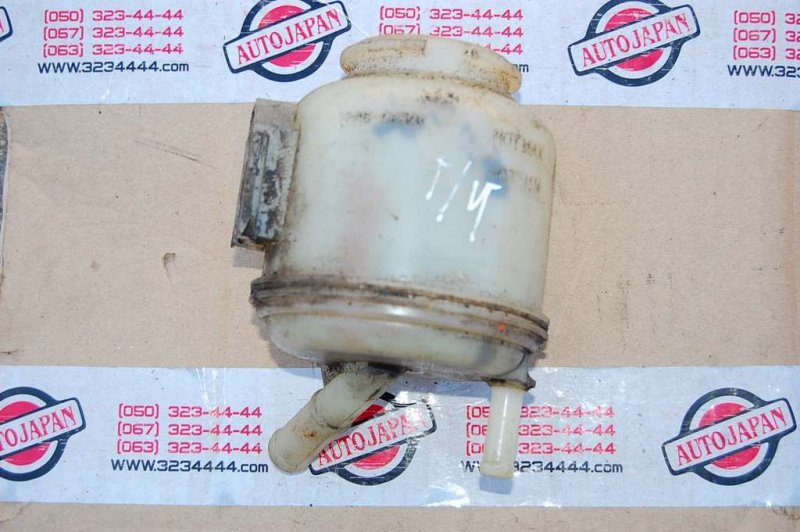 Бачок ГУР MAXIMA A33 99-02