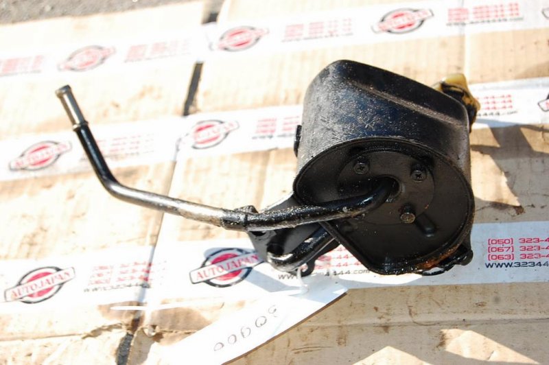 Бачок ГУР MAZDA E2200 E-SERIES 86-04 Б/У