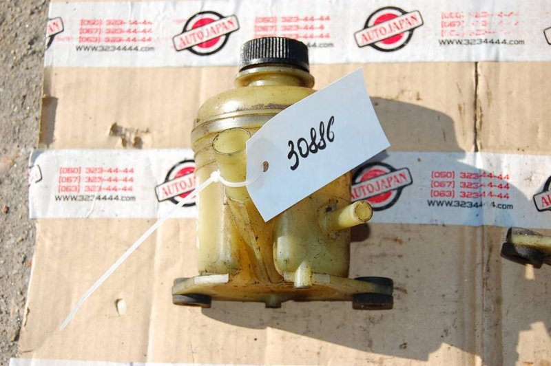 Запчасть бачок гур MAZDA XEDOS 6 X6 (CA) 92-98 C002-32-69X Б/У Бачок ГУР MAZDA XEDOS 6 X6 (CA) 92-98 C002-32-69X Б/У