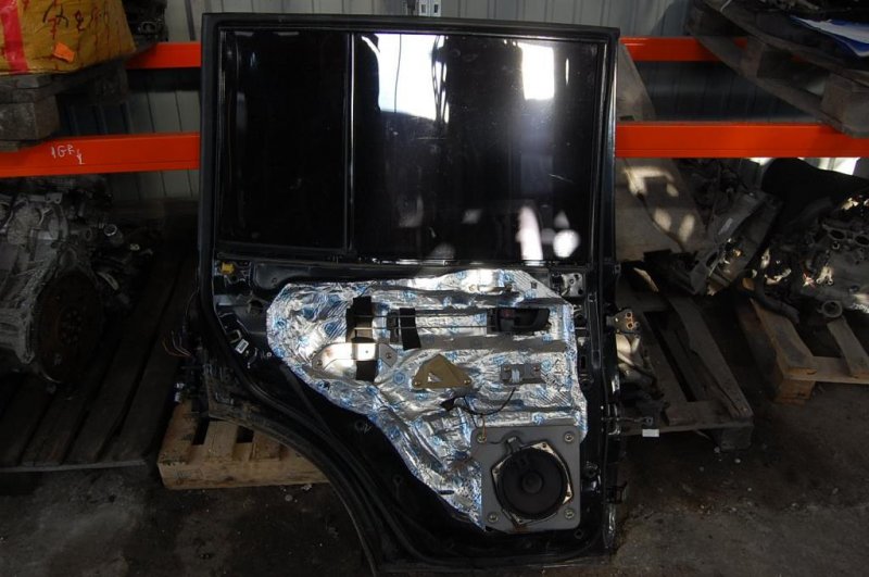 Дверь задняя левая PAJERO 99-06