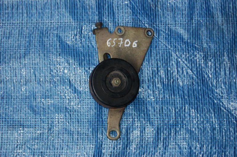 Натяжитель ремня кондиционера INFINITI G35 03-07 11925-AG300 Б/У