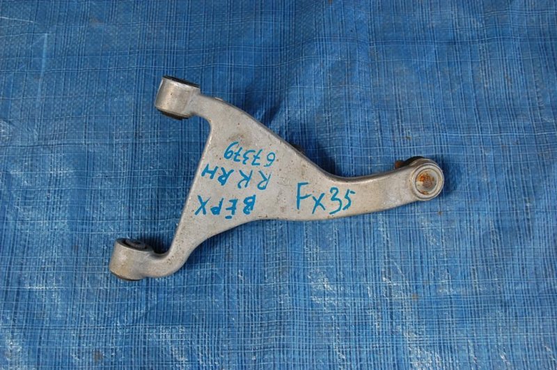 Рычаг задней подвески поперечный верхний задний правый INFINITI FX S50 03-08 55501-CG000 Б/У