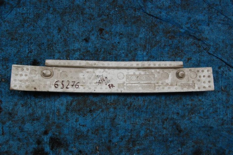 Наполнитель бампера передний XA 04-06