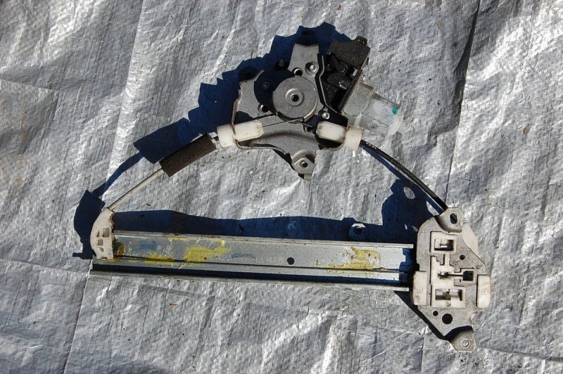 Стеклоподъемник задний левый ALTIMA L32 07-12
