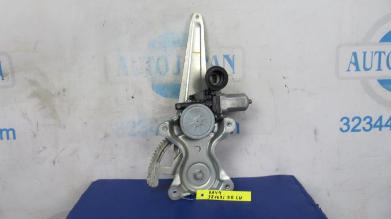 Стеклоподъемник задний левый TOYOTA RAV4 05-12 69804-42040 Б/У