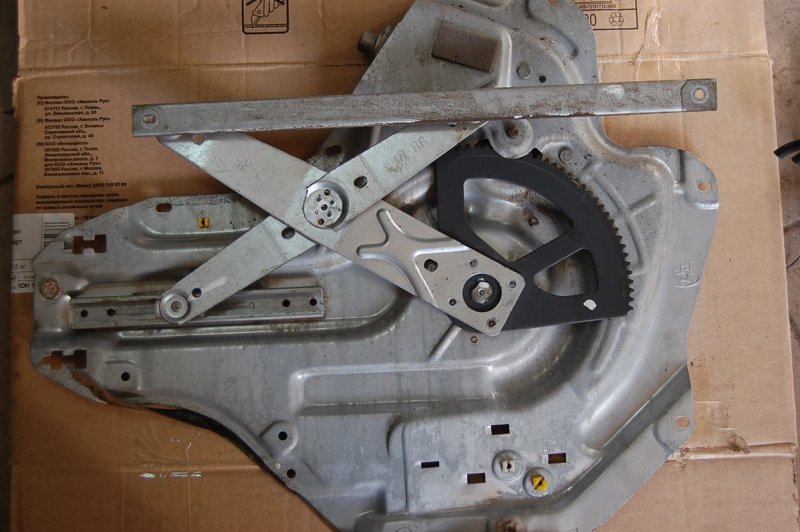 Стеклоподъемник задний левый ELANTRA XD 00-06