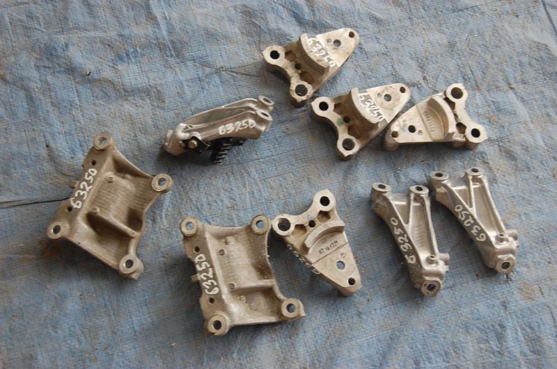 Кронштейн двигателя HONDA CIVIC 4D 06-11 FD Б/У