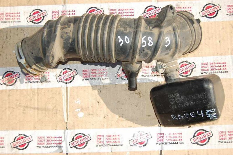 Запчасть патрубок воздушного фильтра TOYOTA RAV4 05-12 Б/У Патрубок воздушного фильтра TOYOTA RAV4 05-12 Б/У