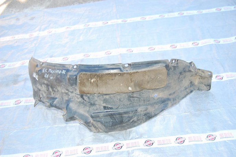 Подкрылок задний левый MAXIMA A32 94-99