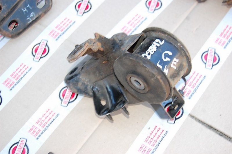 Запчасть подушка двигателя левая MAZDA 626 GE 91-97 GE6T-39-070A Б/У Подушка двигателя левая MAZDA 626 GE 91-97 GE6T-39-070A Б/У