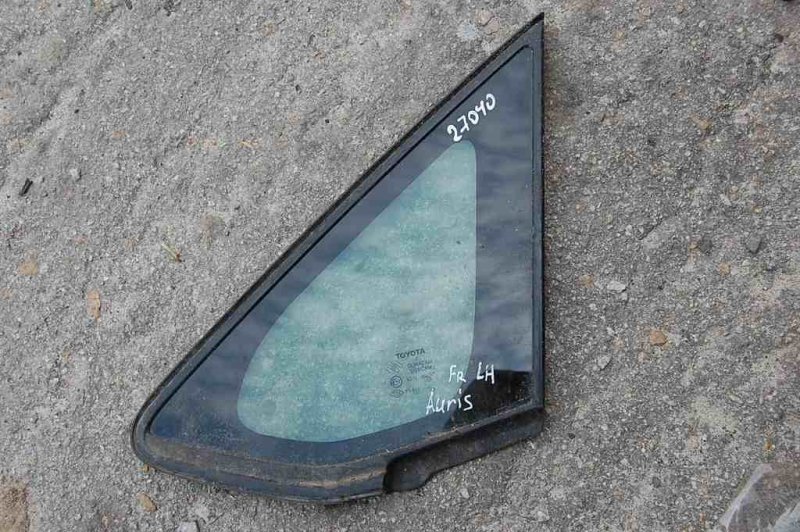 Стекло в кузов переднее левое TOYOTA AURIS 06-12 62120-02010 Б/У