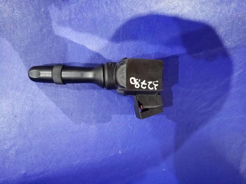 Подрулевой переключатель правый TOYOTA COROLLA 150 06-13 Б/У