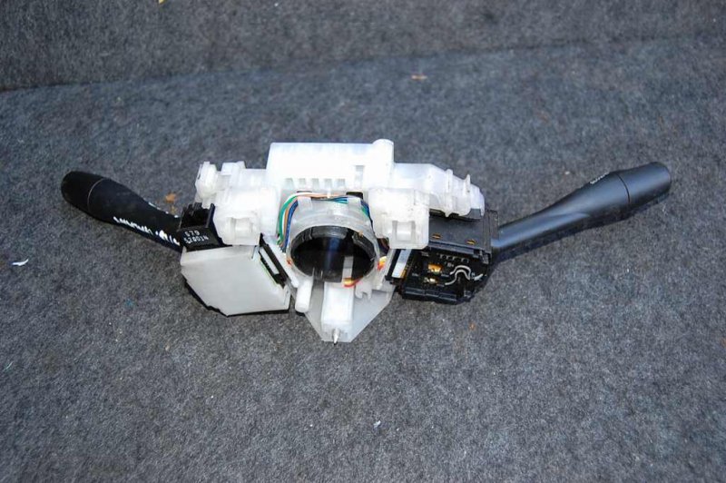 Подрулевой переключатель MITSUBISHI GALANT 03-12 MN134589 Б/У