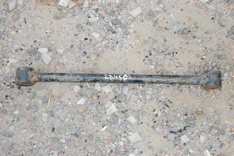 Рычаг задней подвески поперечный нижний задний правый SUBARU FORESTER SG 02-07 20250SA000 Б/У