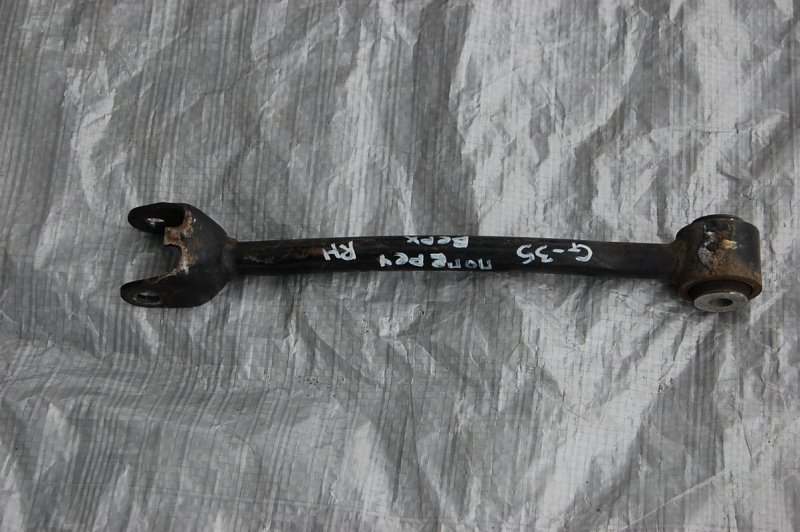 Рычаг задней подвески поперечный нижний задний правый INFINITI G35 03-07 551A0-AL500 Б/У