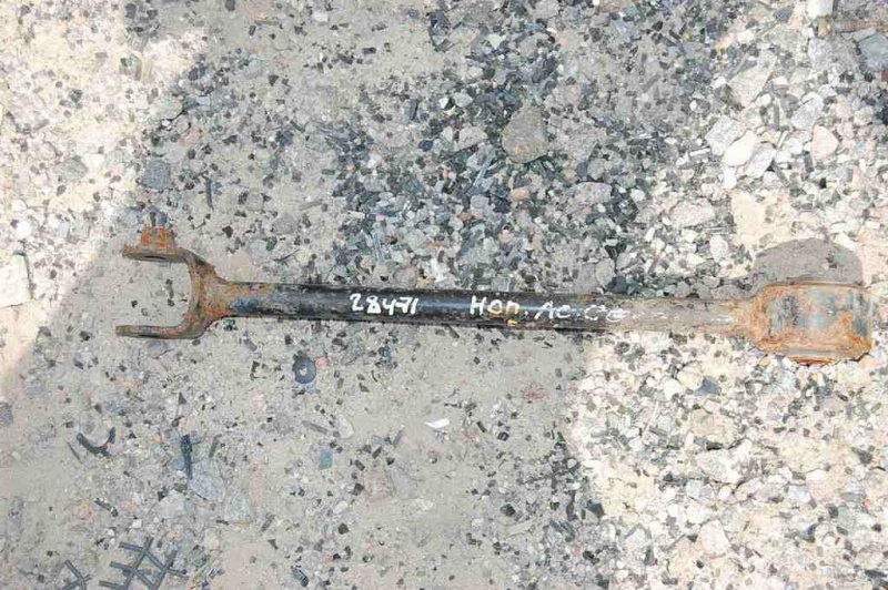 Запчасть рычаг задней подвески поперечный верхний задний правый HONDA ACCORD CG 97-02 52380-S84-A01 Б/У Рычаг задней подвески поперечный верхний задний правый HONDA ACCORD CG 97-02 52380-S84-A01 Б/У