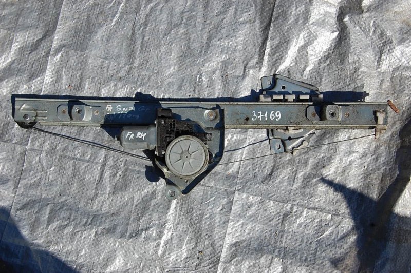 Стеклоподъемник передний правый GRAND VITARA 05-15