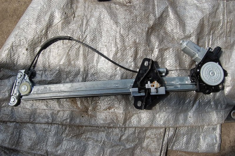 Запчасть стеклоподъемник передний правый HONDA ACCORD CU8 / TSX 08-14 72210-TL0-003 Б/У Стеклоподъемник передний правый HONDA ACCORD CU8 / TSX 08-14 72210-TL0-003 Б/У
