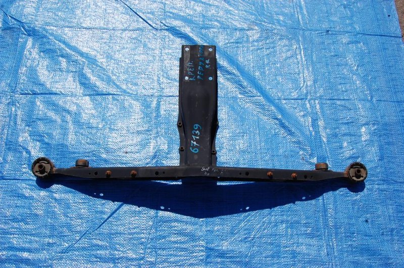 Кронштейн редуктора SUBARU FORESTER SF 97-02 41310FC000 Б/У