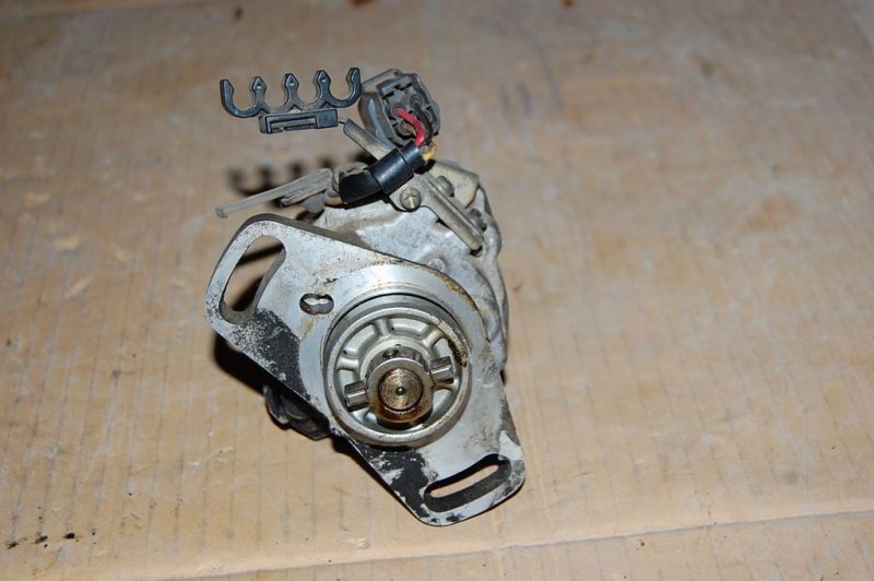 Трамблер MAZDA 323 BG 89-94 T2T-55-071 Б/У