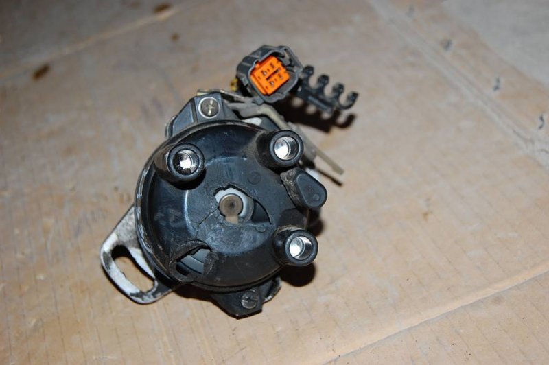 Трамблер MAZDA 323 BG 89-94